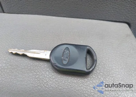 2005 Ford F-150 Lariat/Xlt из США, поврежденный, VIN 1FTPW12575KF01829